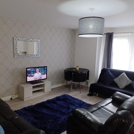 Bellway Commonwealth Apartment, Only Ages Over 23 글라스고 외부 사진